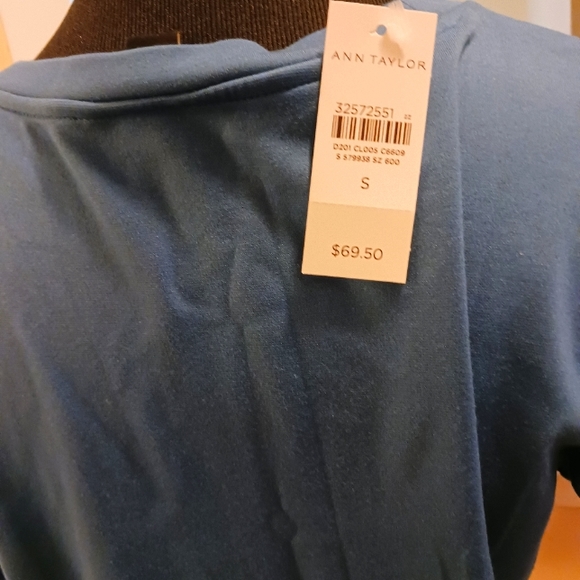 Ann Taylor Blouse S Blue NWT - Picture 10 of 13
